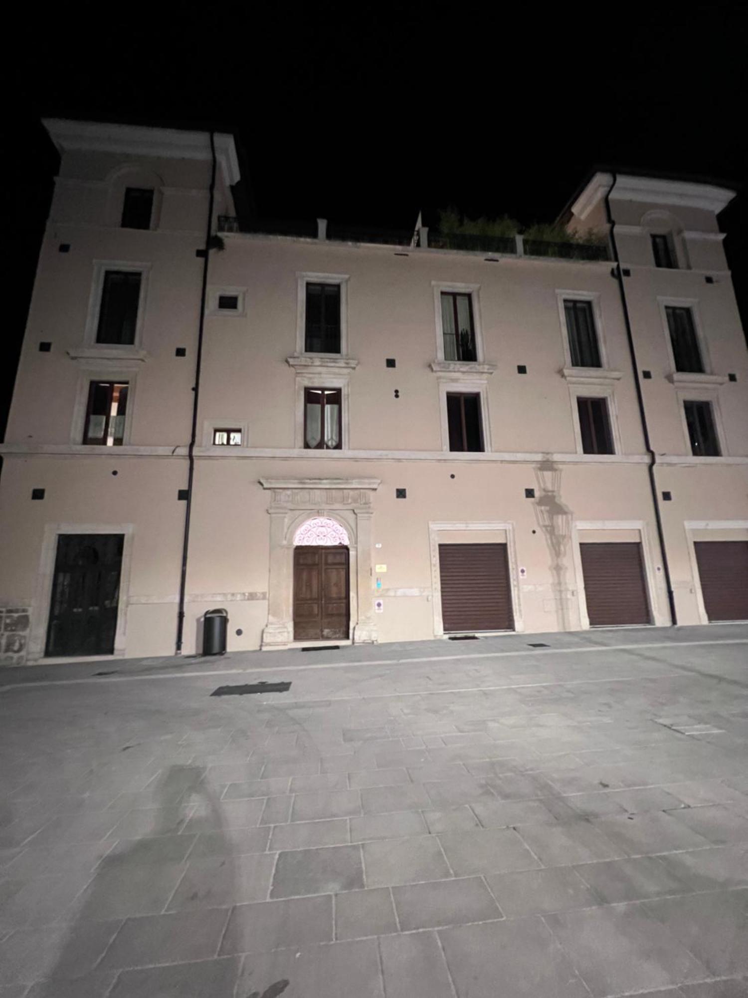 Appartement Vadolibera House à LʼAquila Extérieur photo